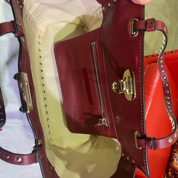 Valentino Small Rockstud Bag in Red Smooth Leather - Picture 5 of 9
